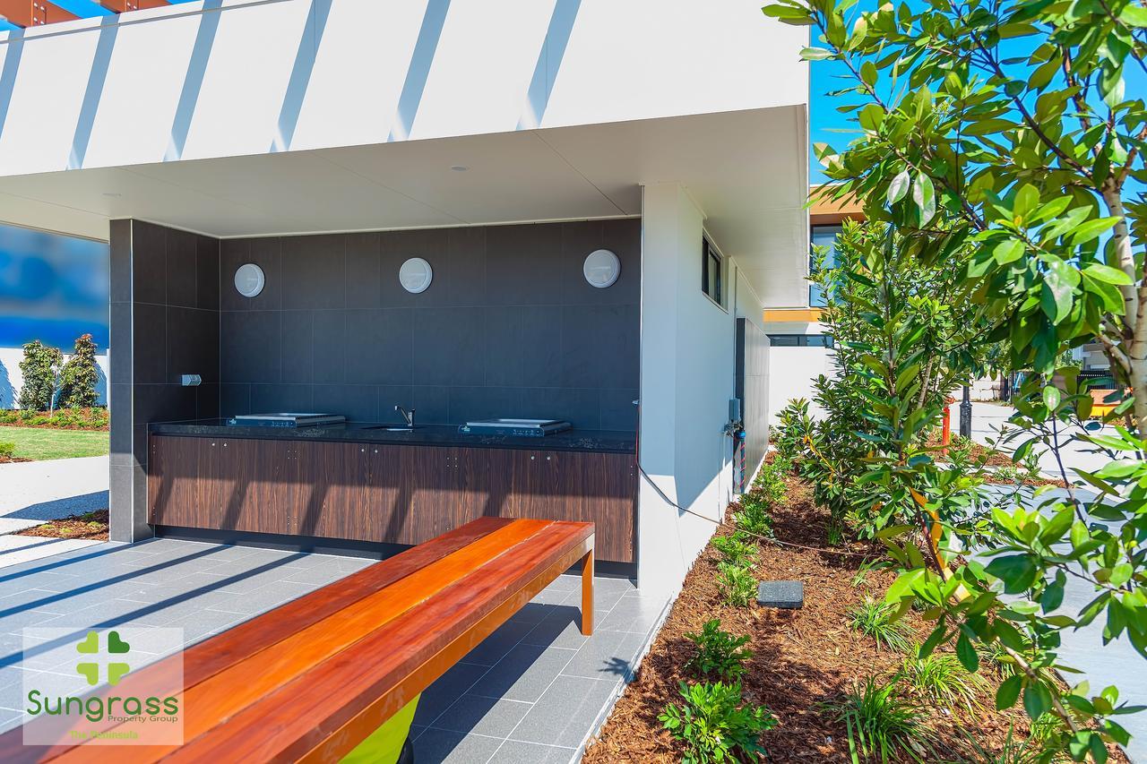 The Residences At The Peninsula Gold Coast Exterior photo