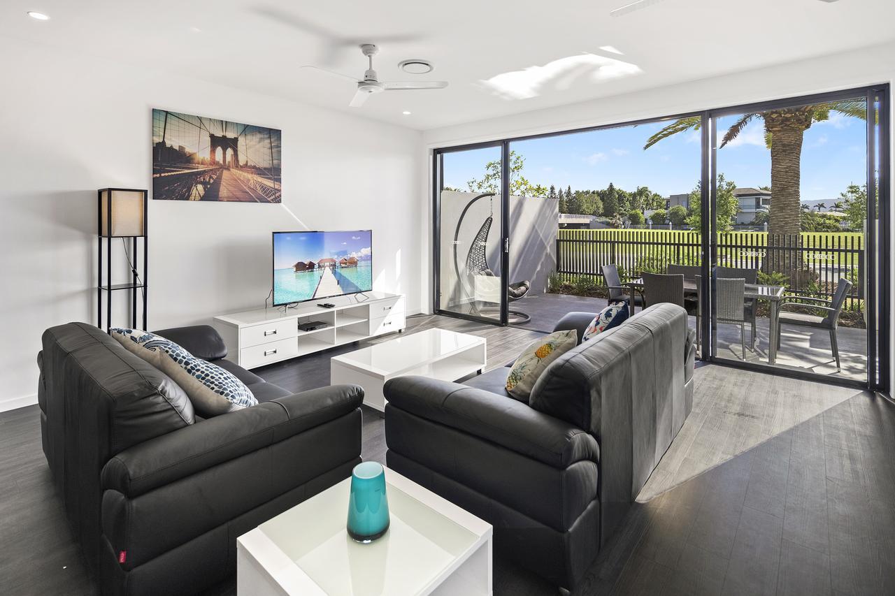 The Residences At The Peninsula Gold Coast Exterior photo