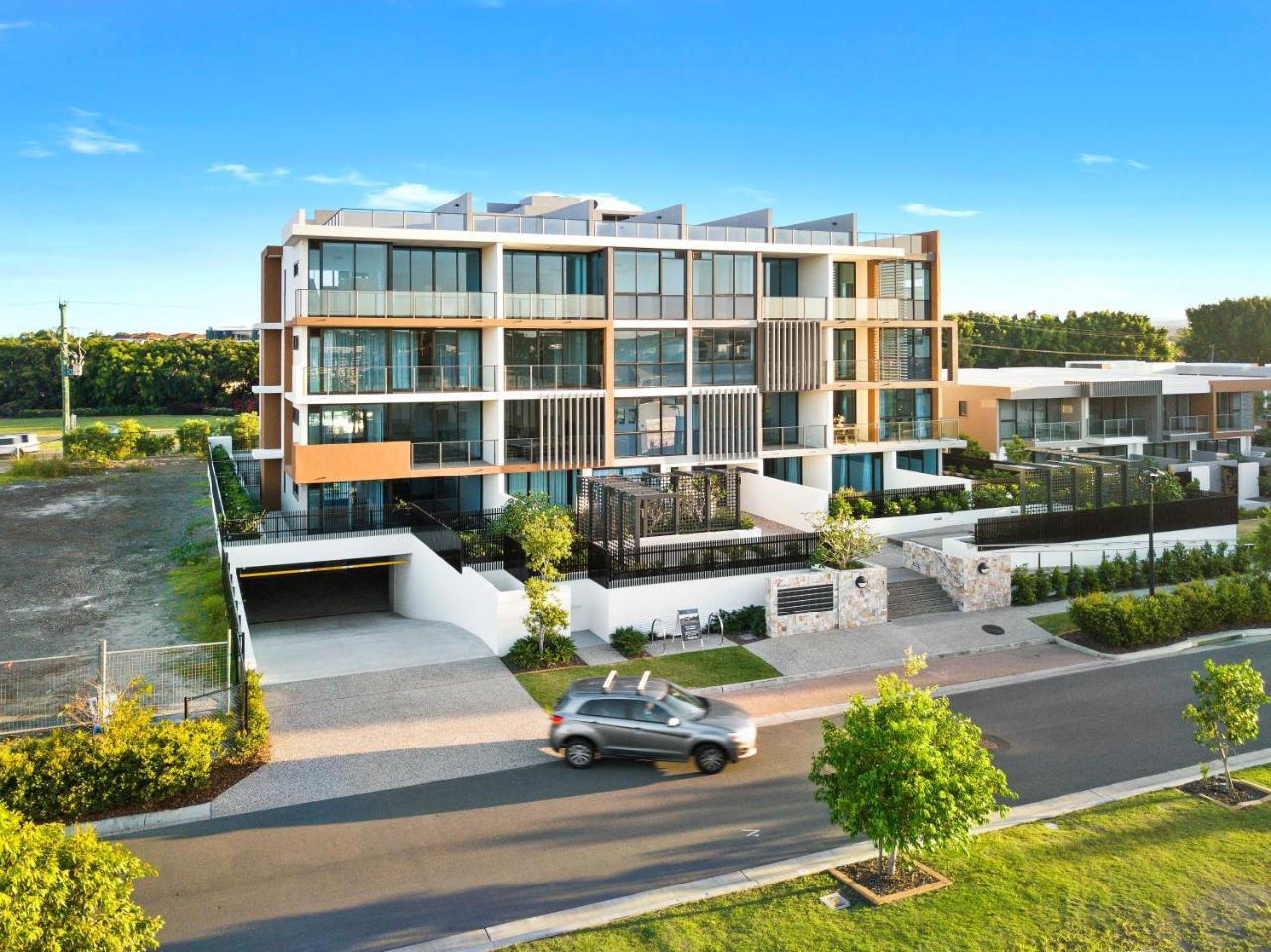 The Residences At The Peninsula Gold Coast Exterior photo